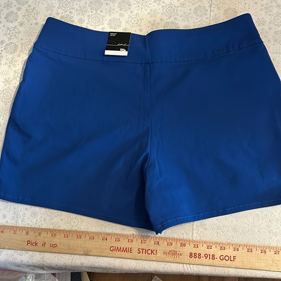 NWT Inc shorts - Picture 4 of 10